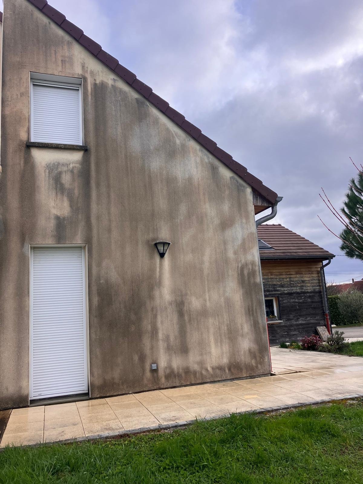 Nettoyage de façade à basse pression - Photo 6