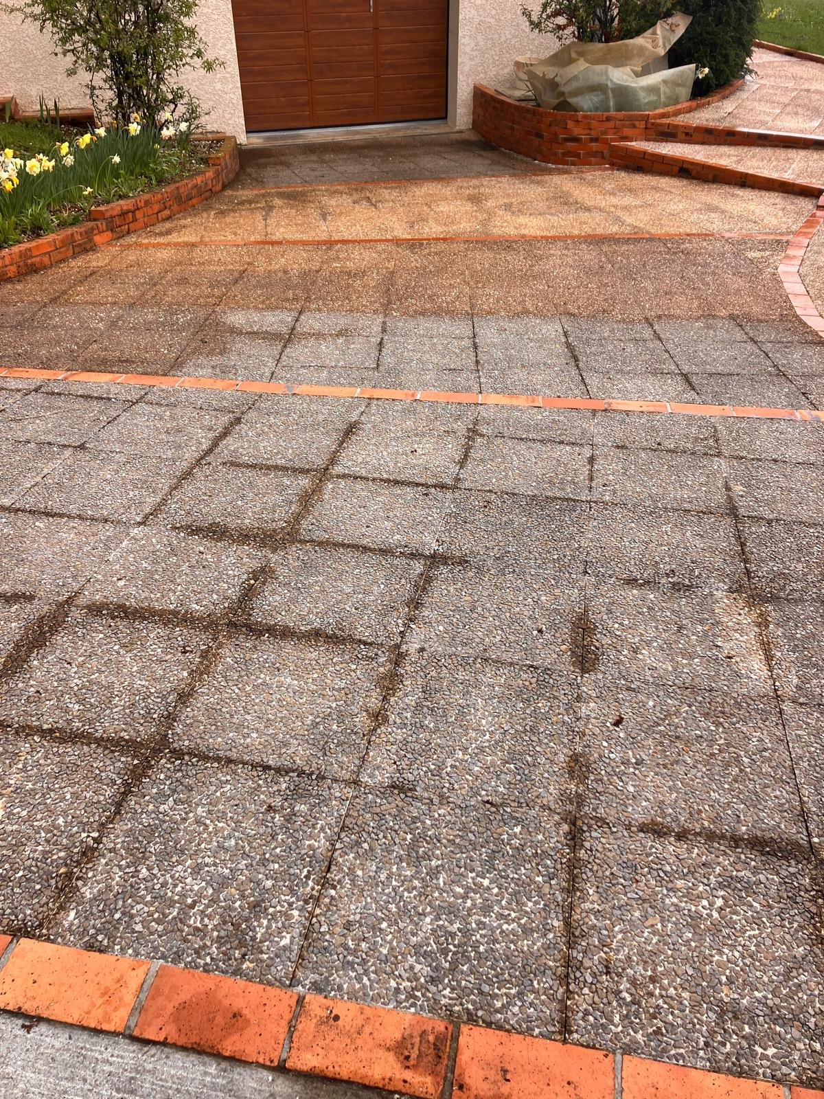 Nettoyage de pavés et bord de piscine - Photo 4