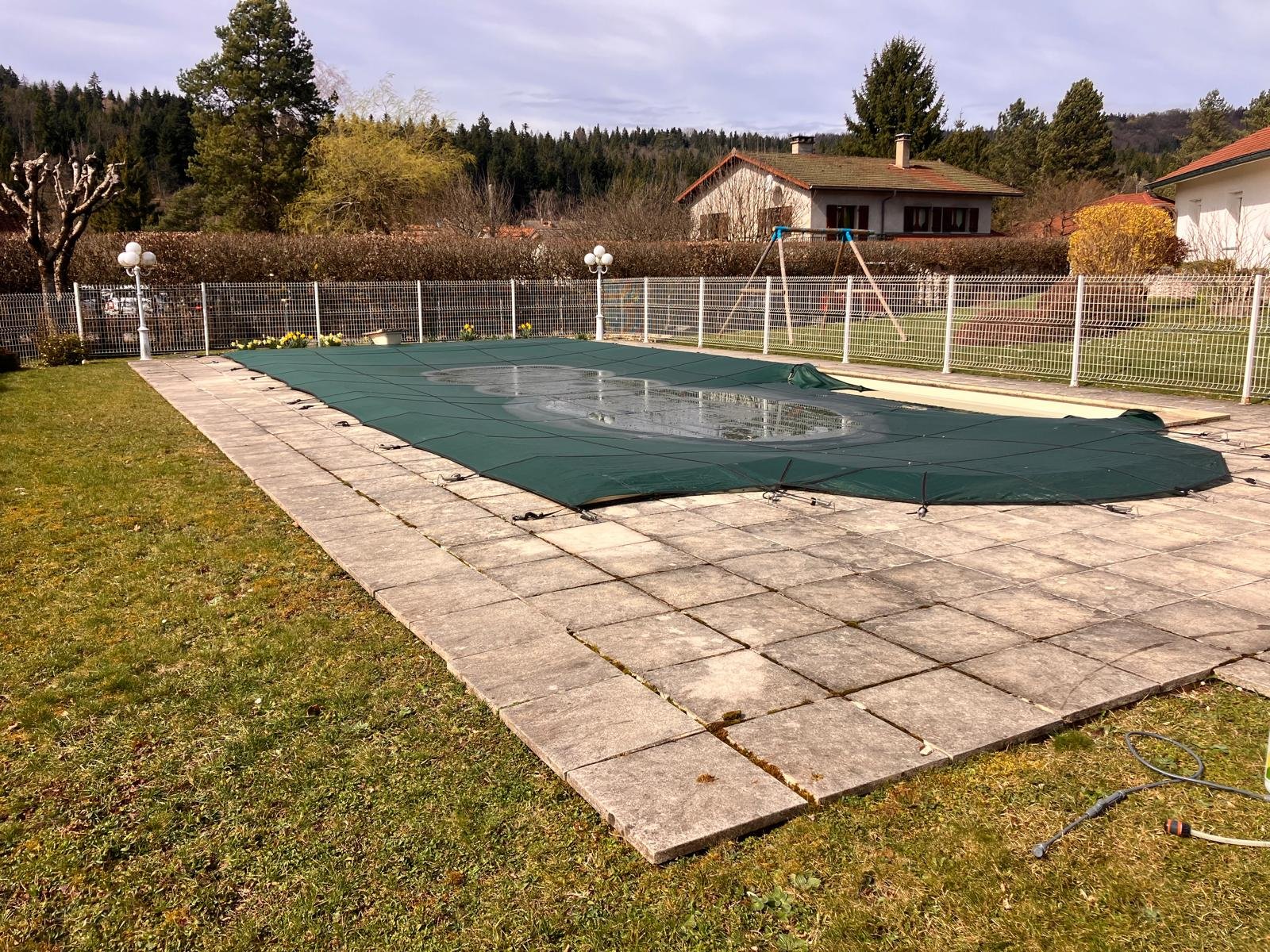 Nettoyage de pavés et bord de piscine - Photo 13